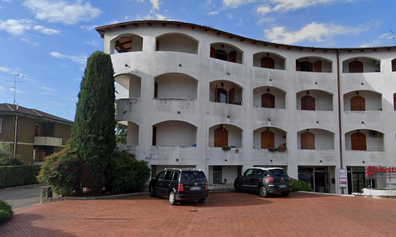 Mattia'S House On Garda Lake Пескьера-дель-Гарда Экстерьер фото
